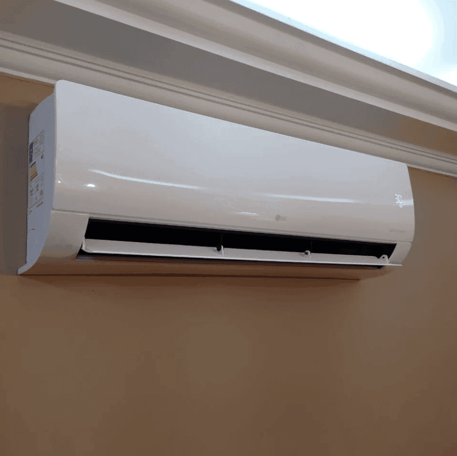 Instalação residencial de ar-condicionado realizada pela S4R Climatização Instalação residencial de ar-condicionado realizada pela S4R Climatização